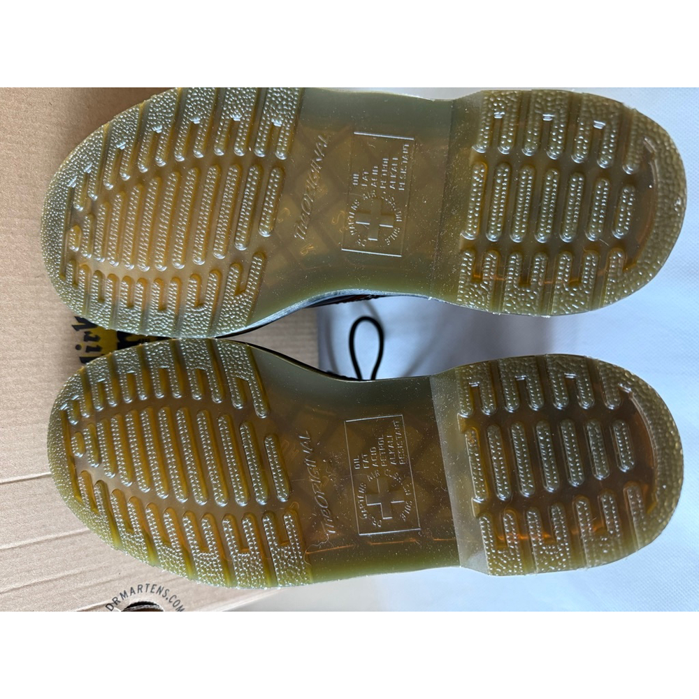 NIB Dr Martens 1460 Stud Rolled Vintage Smooth Pyramid Studs Punk Boot size US 7 - Picture 9 of 12